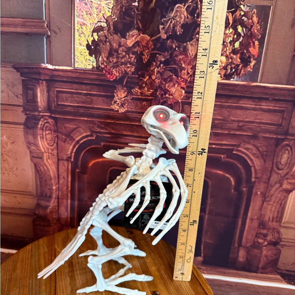 Skeleton Vulture Crow Halloween Bird Decor with Red Eyes Decor Party Craft NWT - Picture 13 of 17